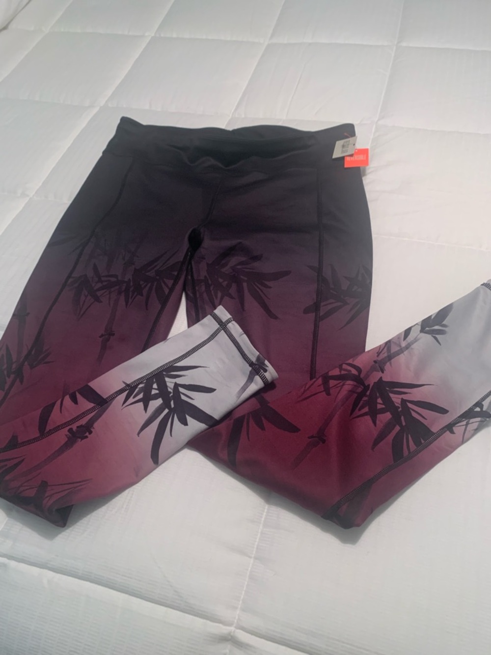 Sweaty Betty Chandrasana Reversible
Yoga Leggings, Size XL - 28” inseam NWT